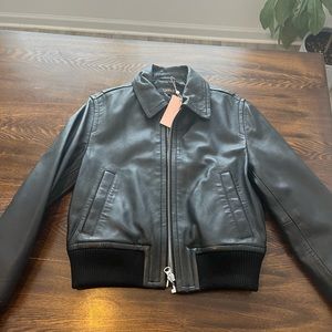 Quince 100% Washed Leather Bomber Jacket / Black